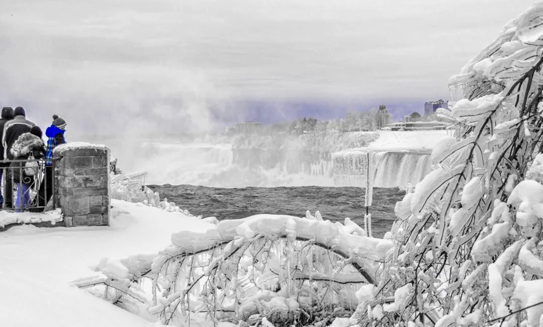 Ніагарський водоспад замерз і перетворився на фантастичне зимове диво - фото 419313