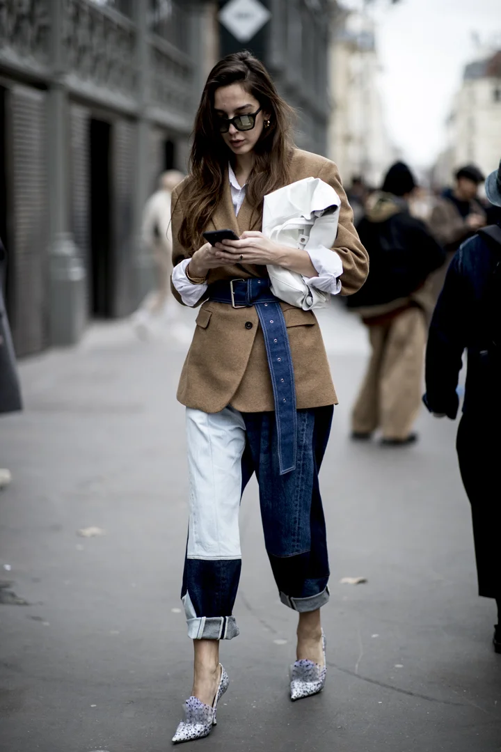 О, эта высокая мода: уличный стиль-вдохновение на улицах Парижа - фото 419569