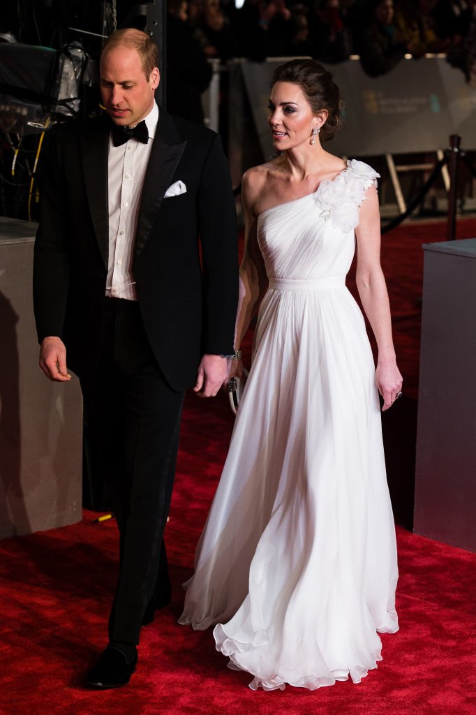 BAFTA 2019: роскошная красная дорожка премии, которая затмила Грэмми - фото 421435