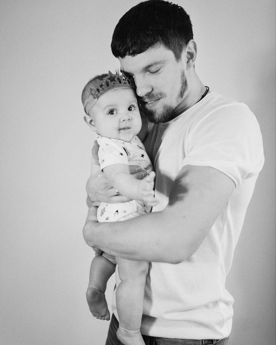 Переможець 'Танців з зірками 2018' Ігор Кузьменко зачарував першими фото своєї донечки - фото 422309