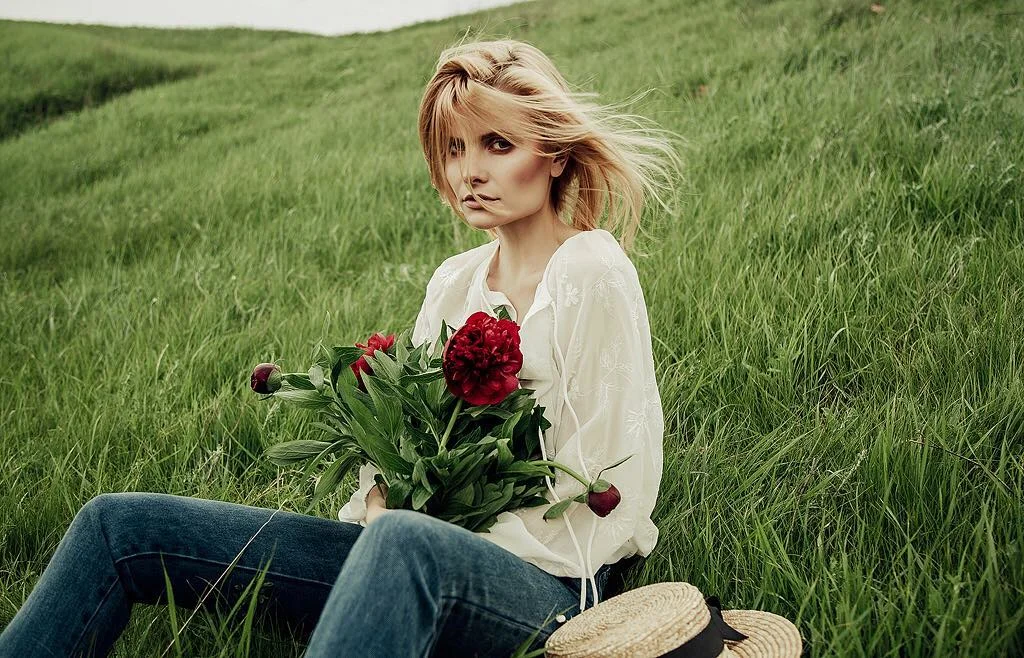 До весны 10 дней: украинские звезды засыпали Instagram красивыми и солнечными фото - фото 422442