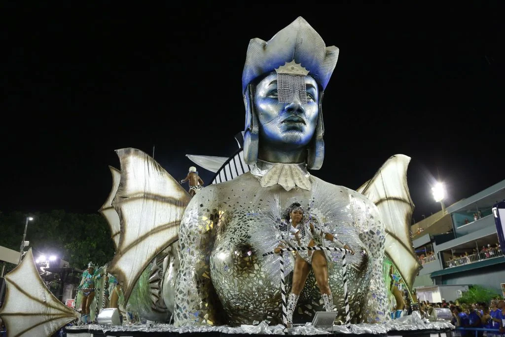 Карнавал в Ріо 2019: сексуальні та видовищні фото з колоритного дійства - фото 423926