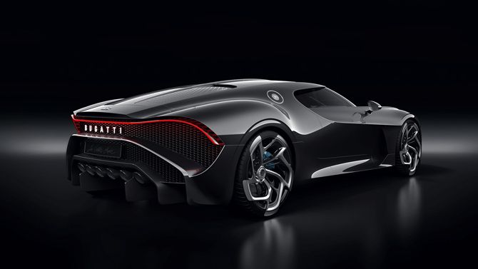 Bugatti випустила найдорожчу машину в світі, і ось як виглядає ця кралечка - фото 424293