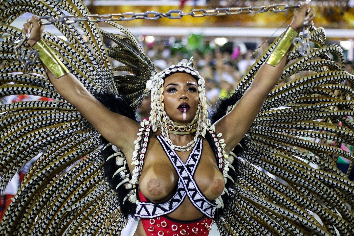 Горячие девушки с карнавала в Рио: эта сочная и аппетитная подборка сделает твой день - фото 424633