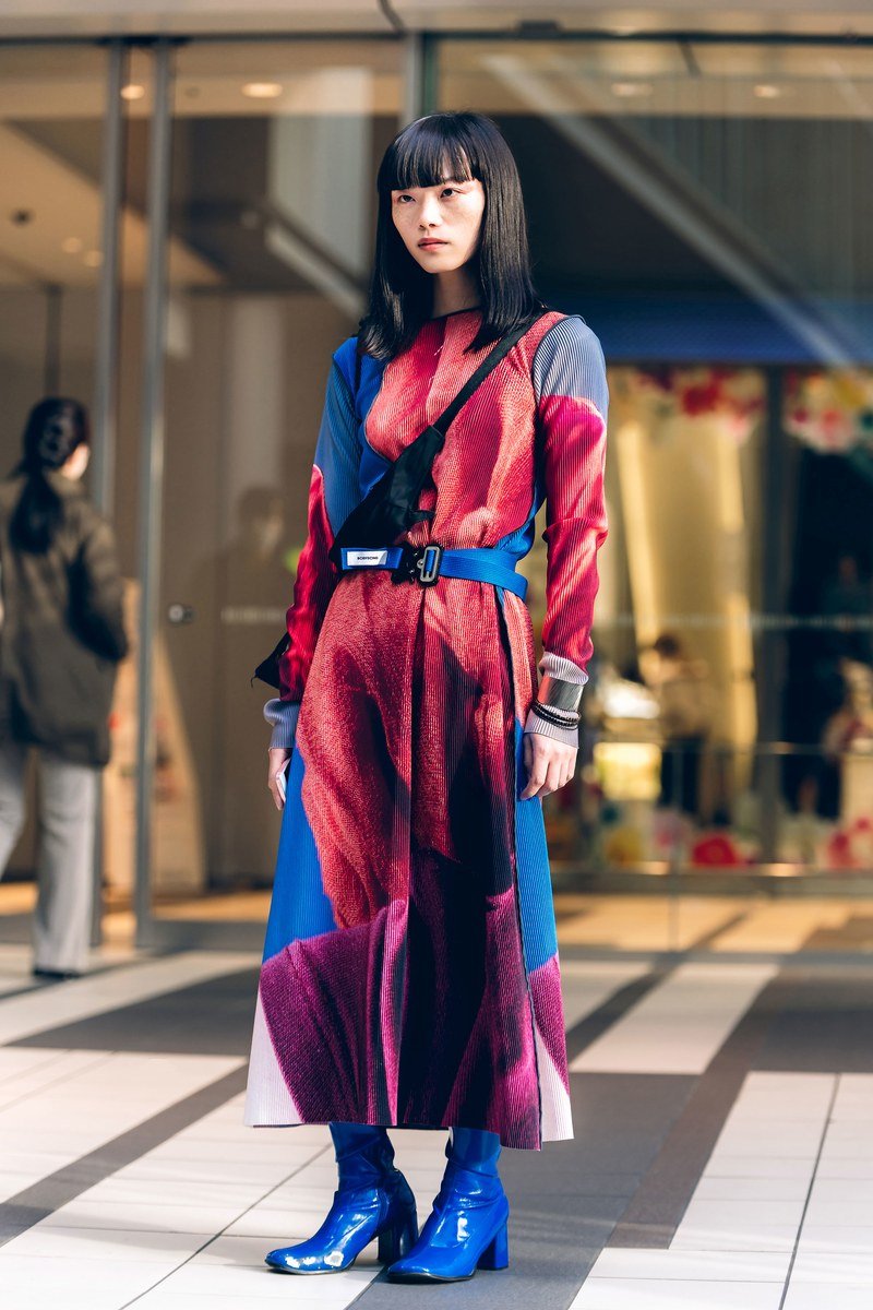 Уличный стиль на Неделе моды в Токио как с другой планеты и ломает все стереотипы о моде - фото 426007