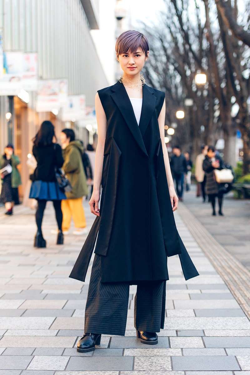Уличный стиль на Неделе моды в Токио как с другой планеты и ломает все стереотипы о моде - фото 426012
