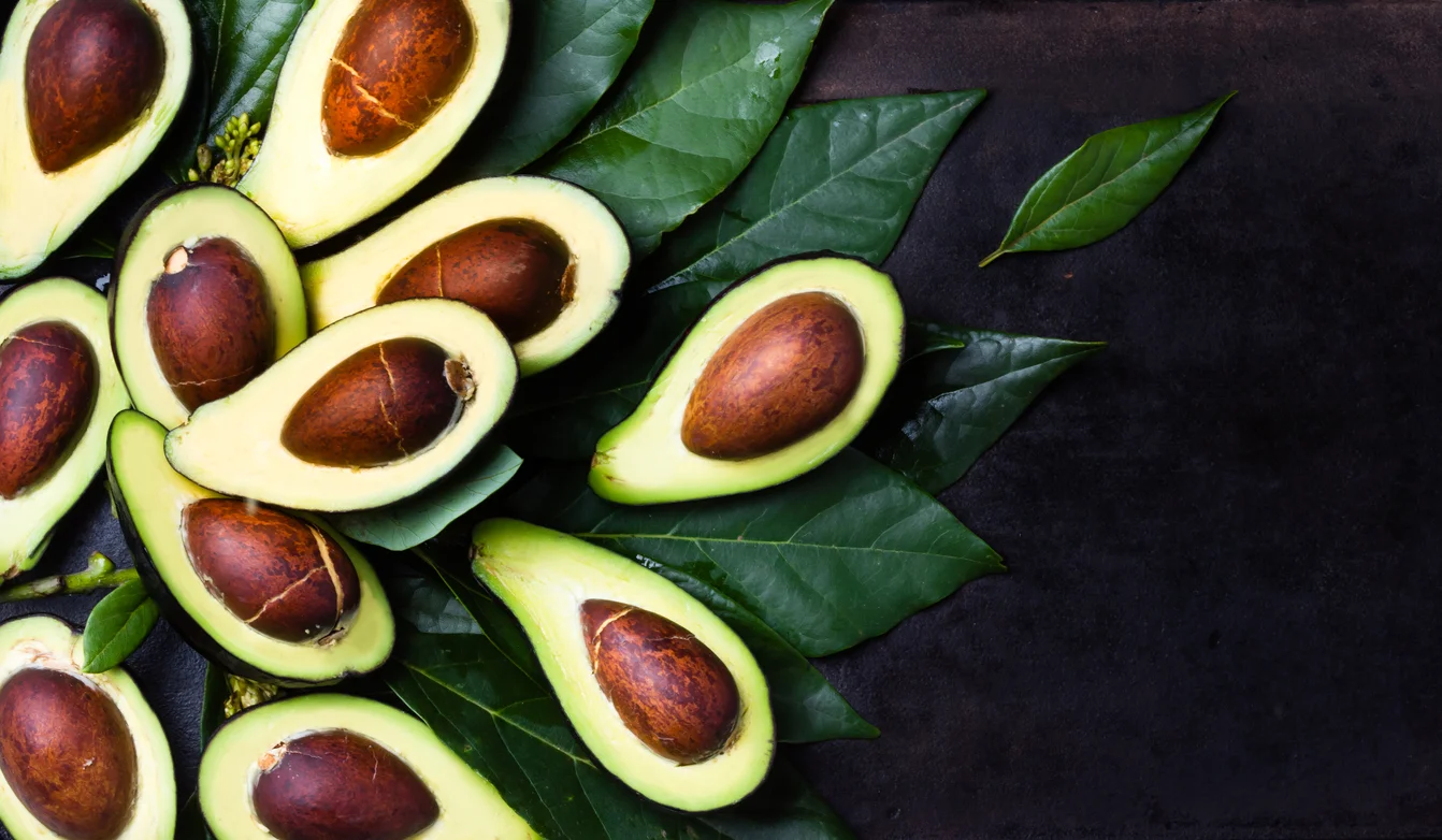 Аво-авокадо: в чем безумная польза этого фрукта для женщин - фото 427888
