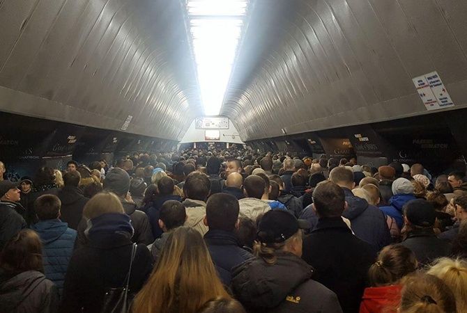 10 типов людей, которых вы точно встречали в общественном транспорте - фото 429504