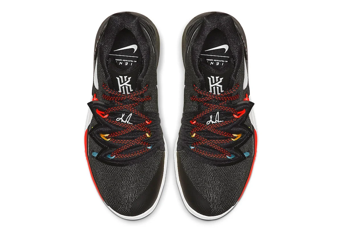 Обувь мечты: Nike посвятила новые кроссы сериалу 'Друзья' - фото 430994