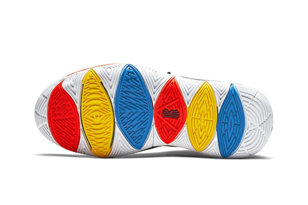 Обувь мечты: Nike посвятила новые кроссы сериалу 'Друзья' - фото 430996