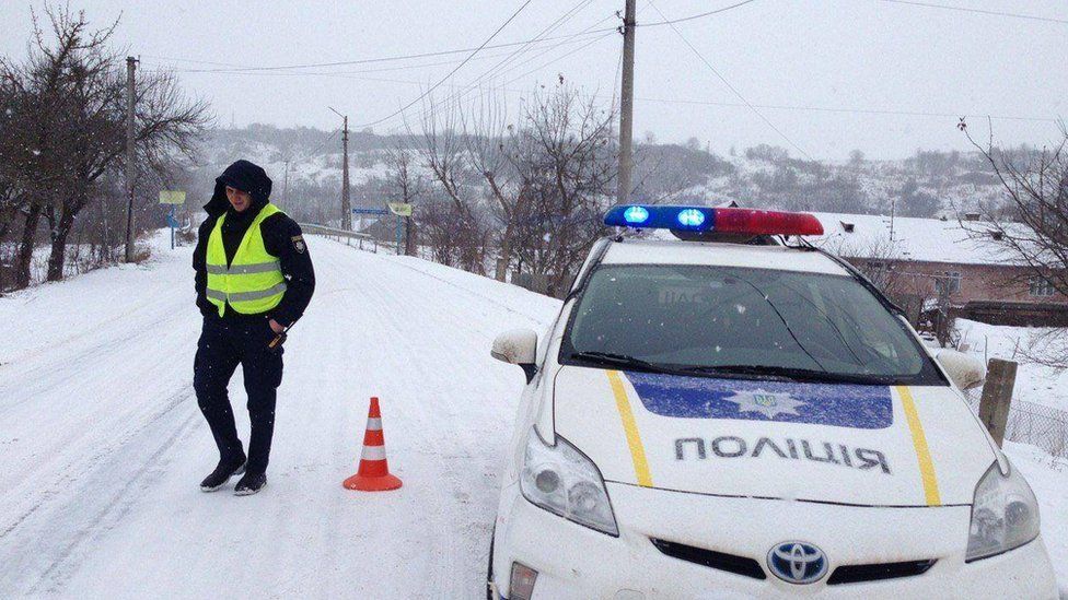 Пока все готовятся к лету – в Карпатах выпал снег: эти фото холоднее, чем Антарктида - фото 432338
