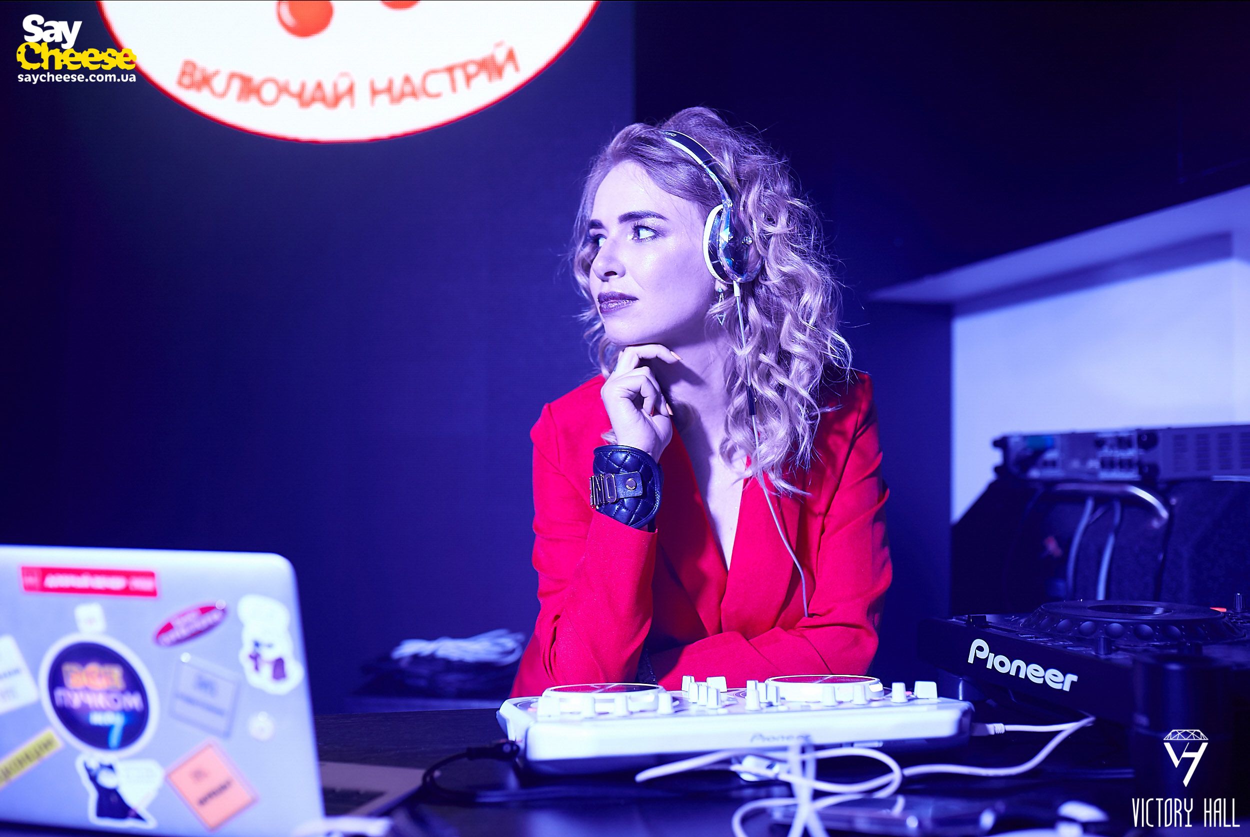 Повний відрив: як відбулась крутезна вечірка LuxFMPartyTour у Харкові - 432599 Повний відрив: як відбулась крутезна вечірка LuxFMPartyTour у Харкові - фото 432599
