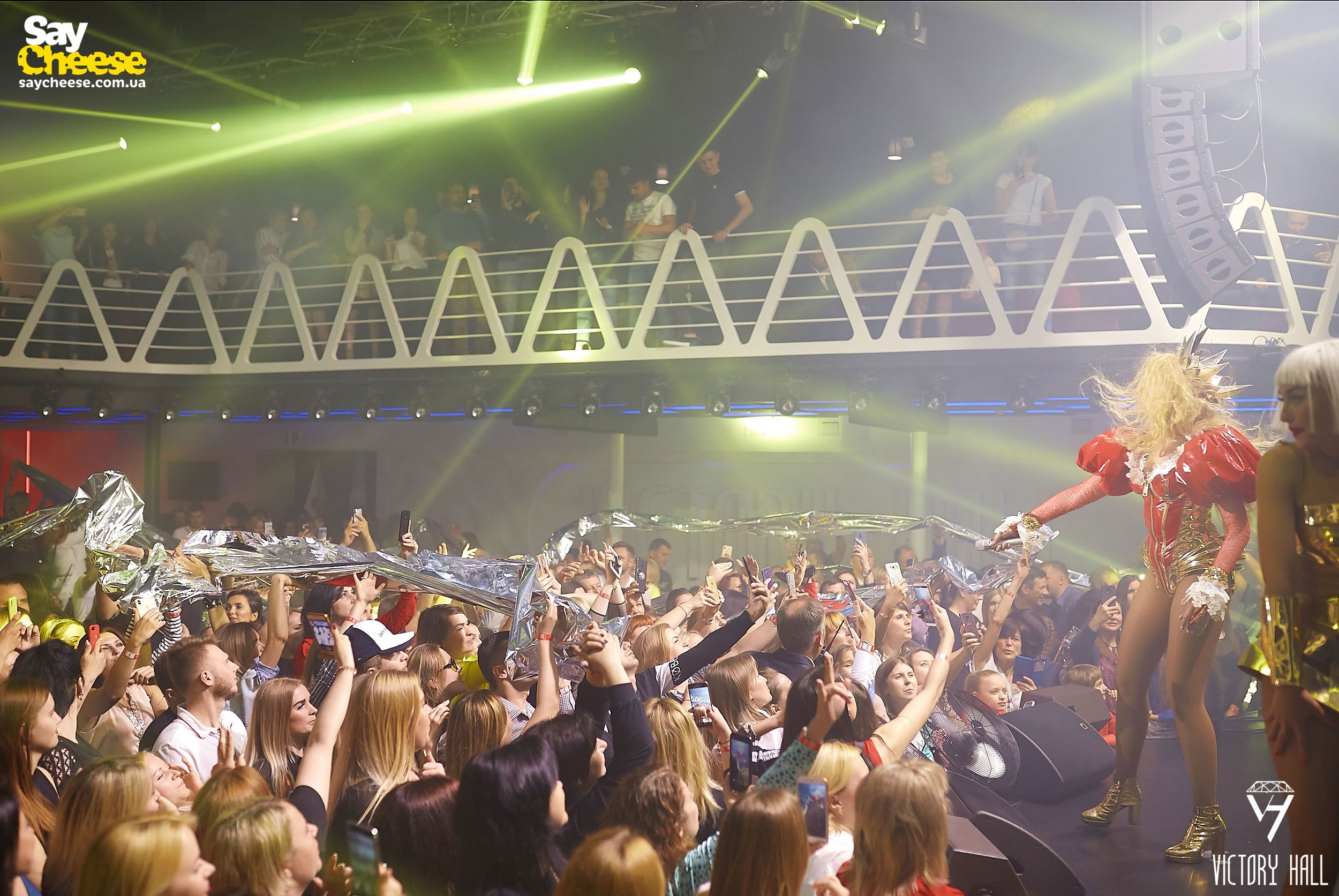 Повний відрив: як відбулась крутезна вечірка LuxFMPartyTour у Харкові - 432620 Повний відрив: як відбулась крутезна вечірка LuxFMPartyTour у Харкові - фото 432620