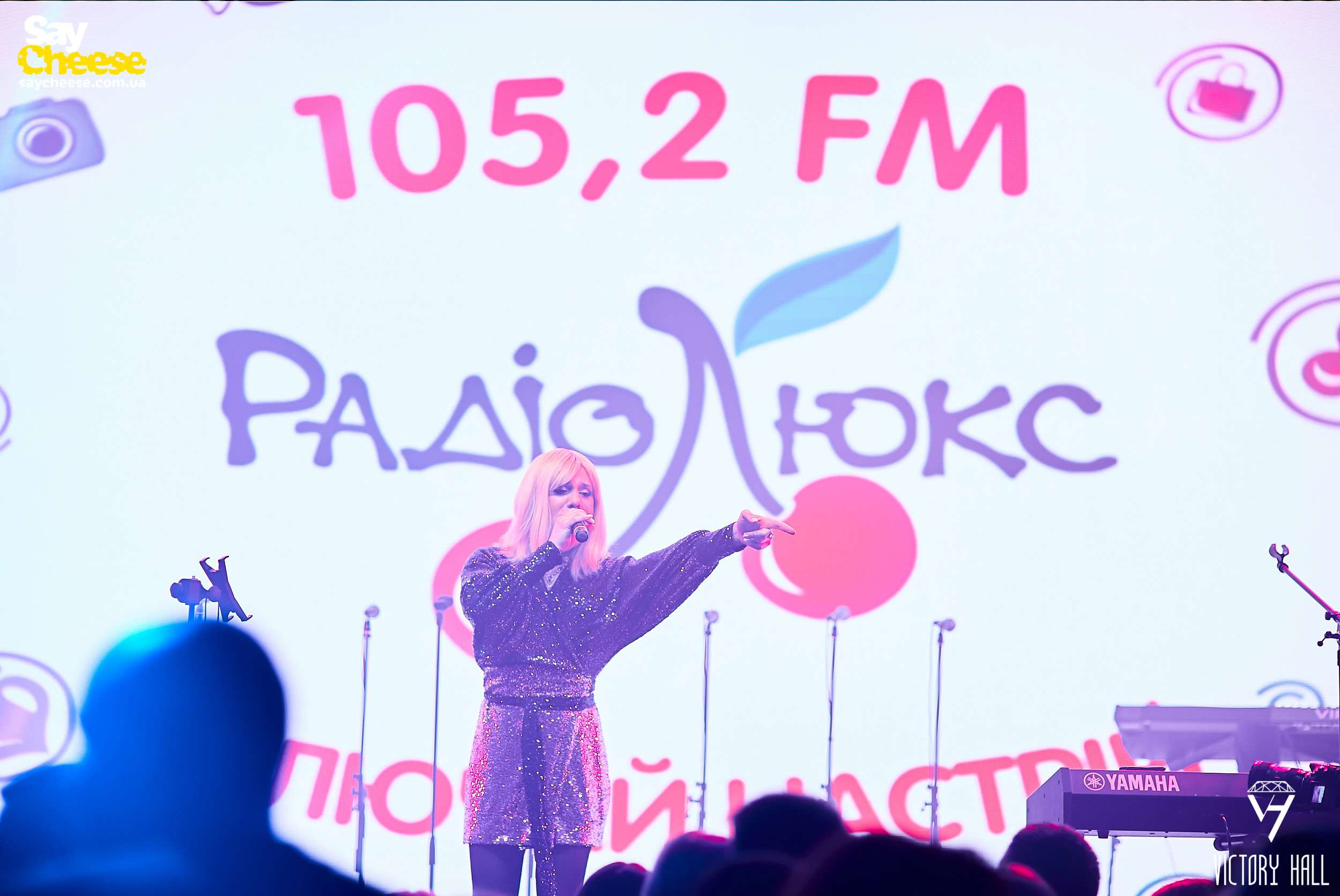 Повний відрив: як відбулась крутезна вечірка LuxFMPartyTour у Харкові - фото 432625