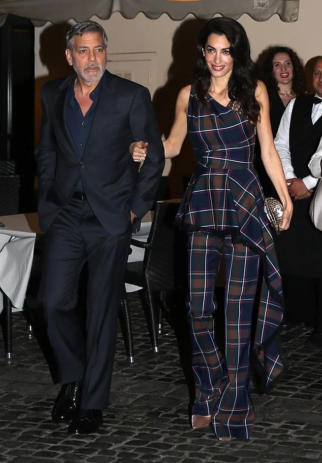 Амаль Клуні зачарувала своїм модним образом на побаченні з коханим Джорджем - фото 432744