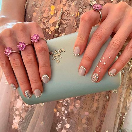 Эффектный маникюр звезд, который доказывает, что nail-дизайн – тоже искусство - 433412 Эффектный маникюр звезд, который доказывает, что nail-дизайн – тоже искусство - фото 433412