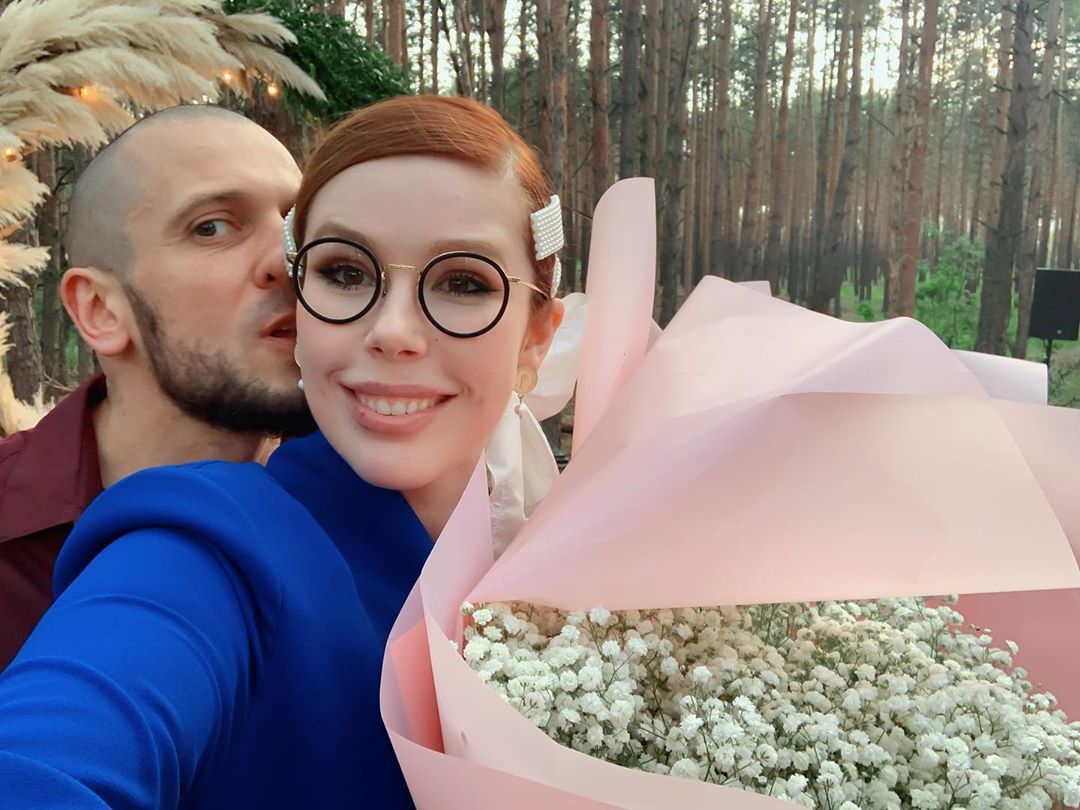 Весілля Каменських і Потапа: як зірки відірвались на гулянці року - 434955 Весілля Каменських і Потапа: як зірки відірвались на гулянці року - фото 434955