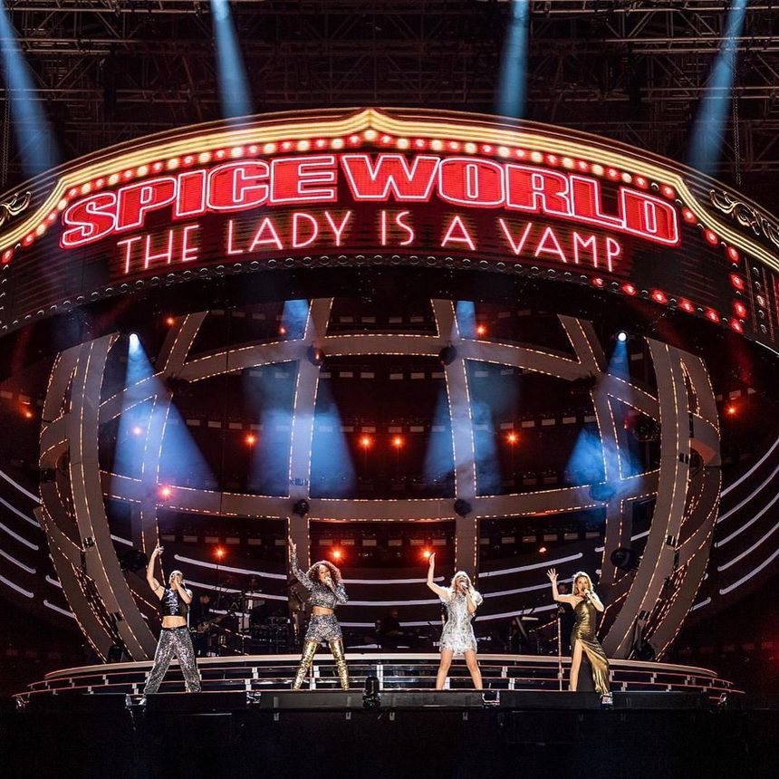 Spice Girls дали первый концерт в рамках турне, однако фанаты остались разочарованными - 435241 Spice Girls дали первый концерт в рамках турне, однако фанаты остались разочарованными - фото 435241
