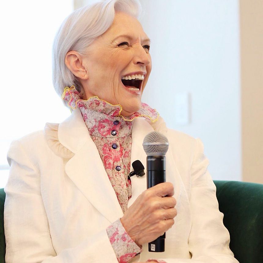 71-летняя мама Илона Маска надела костюм от украинского бренда, и в нем она роскошная - фото 436428
