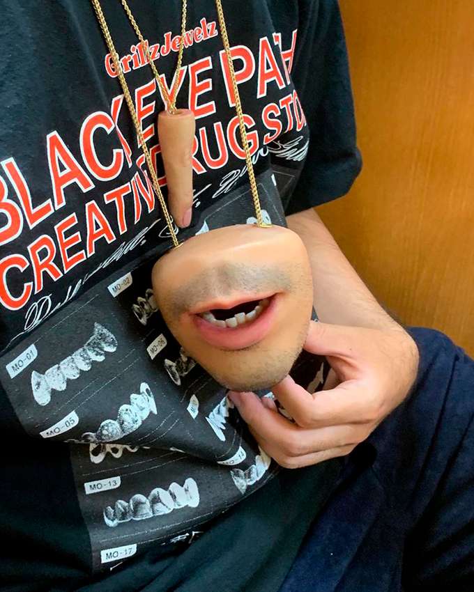 Гаманець у формі рота, що захищає гроші зубами - японська новинка, яка підірве твій мозок - фото 436907