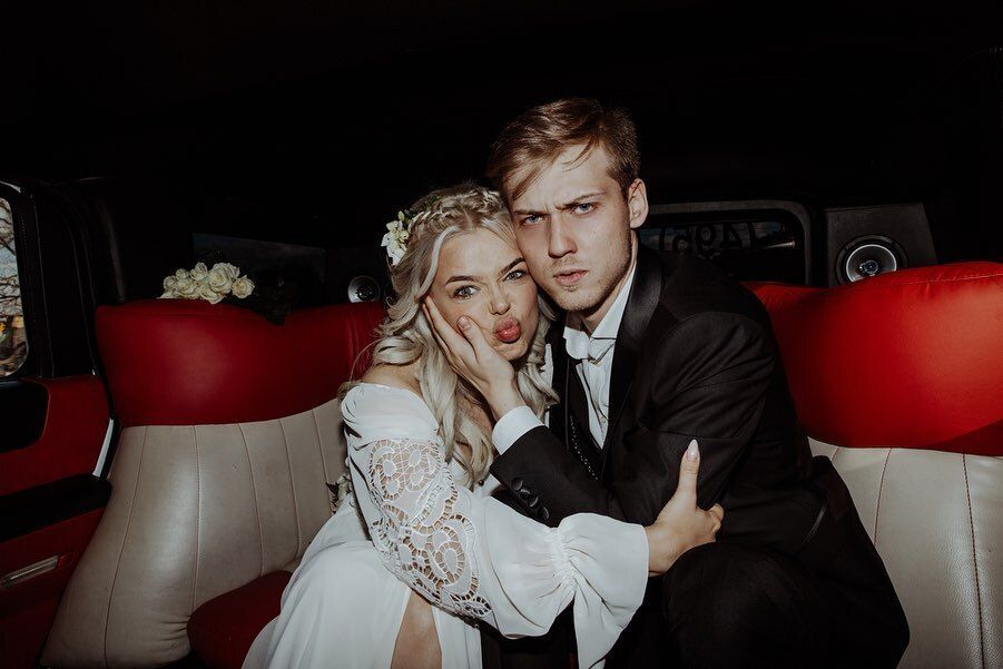 В сеть попали свадебные фото Алины Гросу с мужем, на которых видно его красивое личико - фото 437323