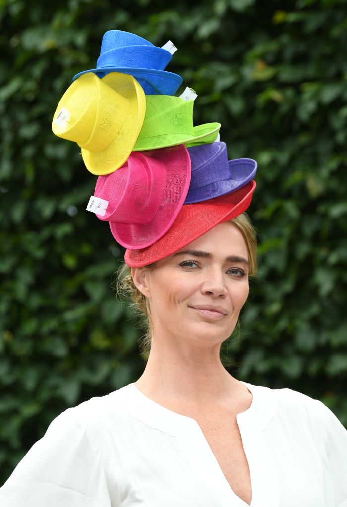 Причудливые и безумные шляпки британок на королевских скачках Royal Ascot 2019 - 438571 Причудливые и безумные шляпки британок на королевских скачках Royal Ascot 2019 - фото 438571