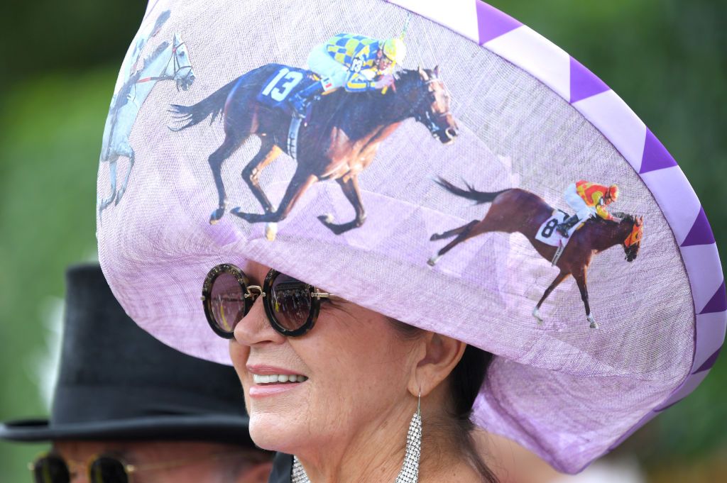 Причудливые и безумные шляпки британок на королевских скачках Royal Ascot 2019 - 438573 Причудливые и безумные шляпки британок на королевских скачках Royal Ascot 2019 - фото 438573