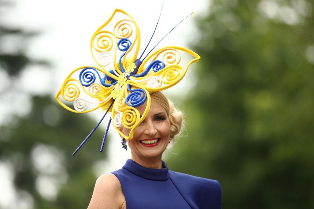Причудливые и безумные шляпки британок на королевских скачках Royal Ascot 2019 - 438591 Причудливые и безумные шляпки британок на королевских скачках Royal Ascot 2019 - фото 438591