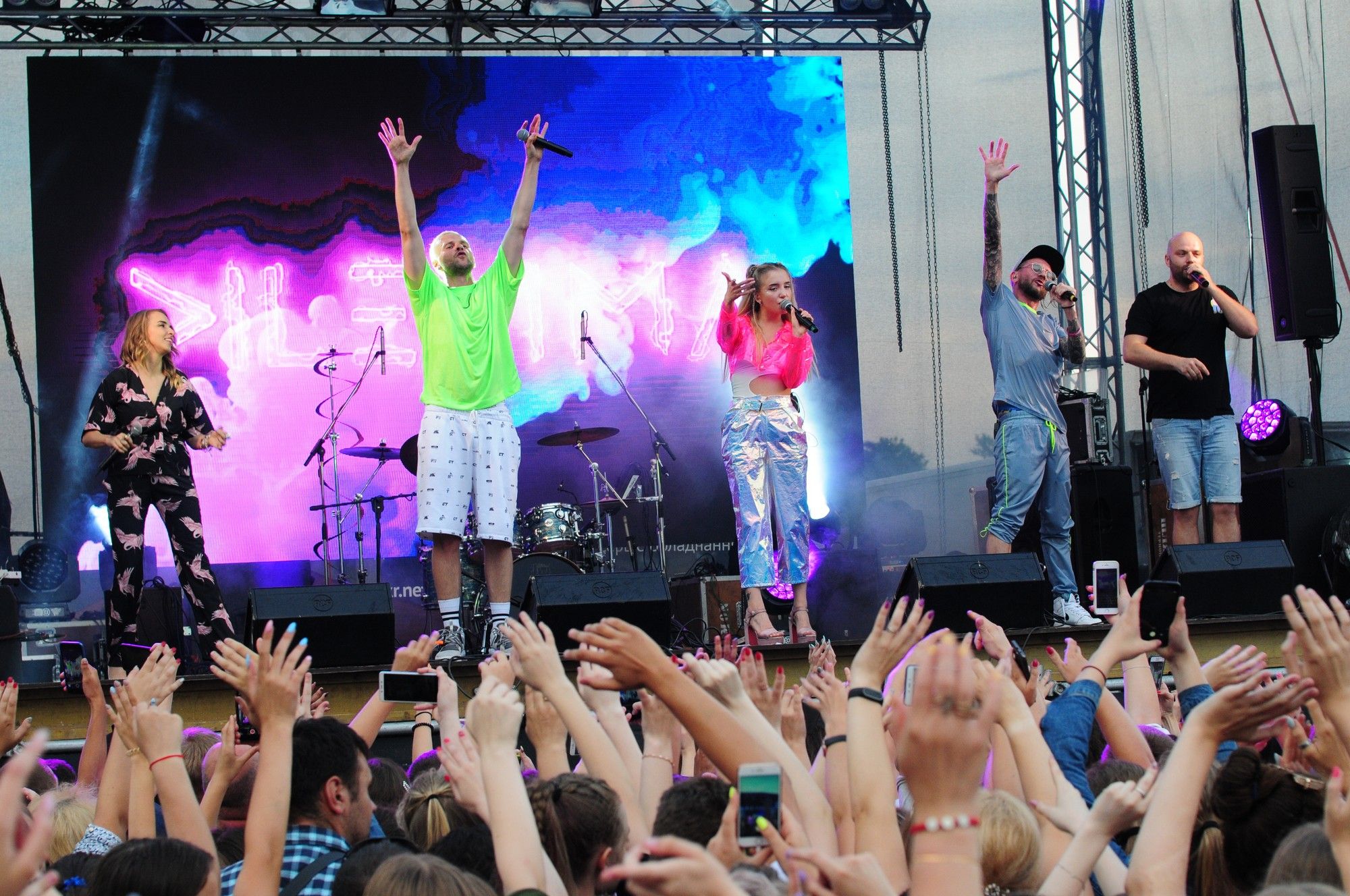 LuxFmPartyTour: Мішель Андраде та MOZGI розкачали місто Сарни! - фото 438941