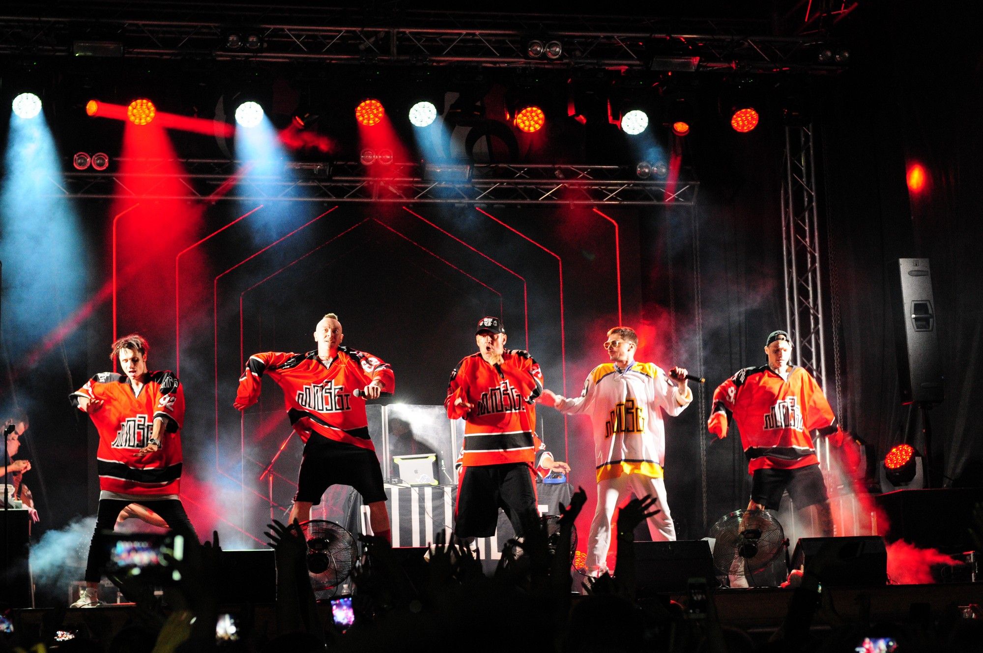 LuxFmPartyTour: Мішель Андраде та MOZGI розкачали місто Сарни! - фото 438963