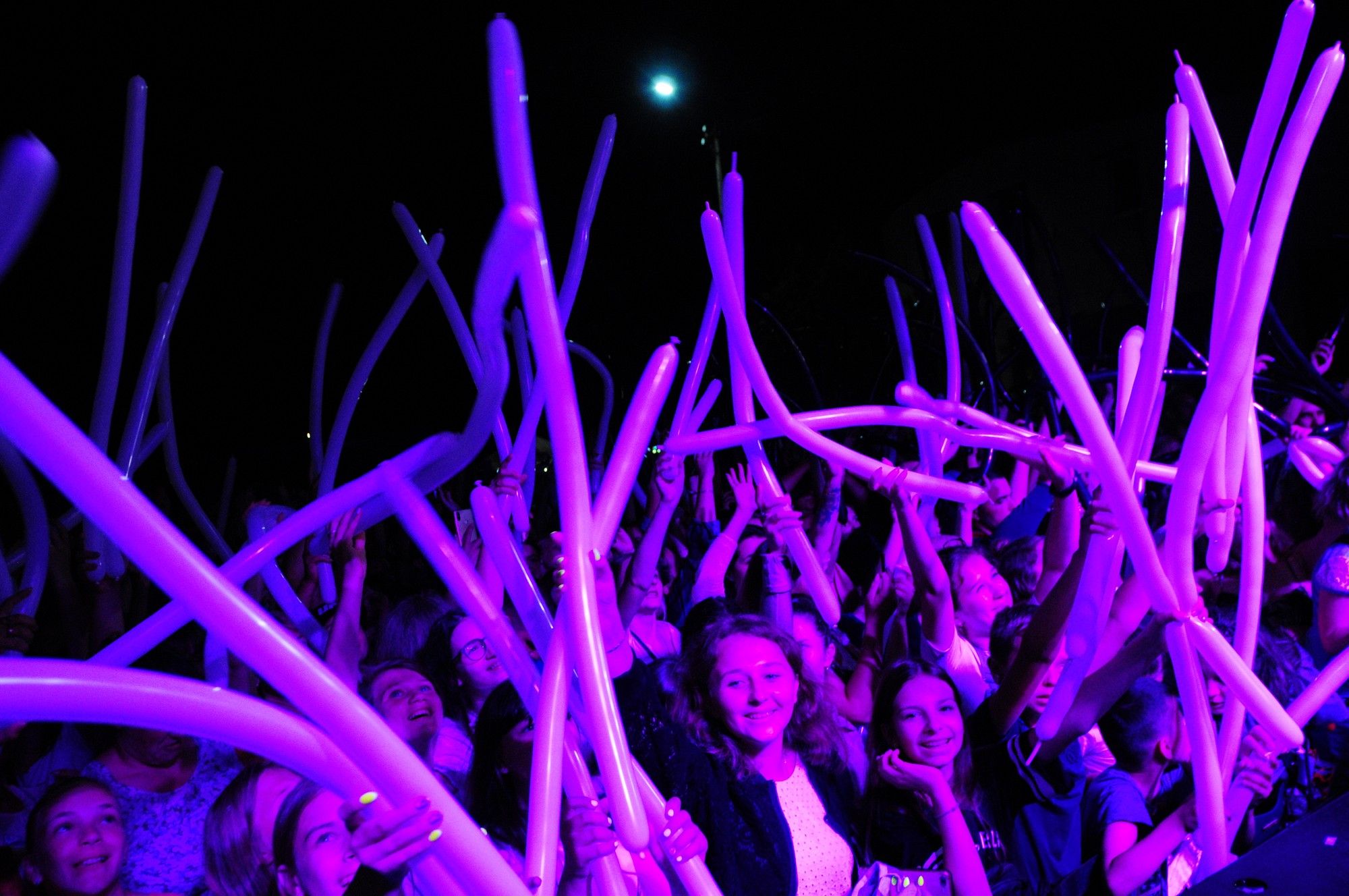 LuxFmPartyTour: Мішель Андраде та MOZGI розкачали місто Сарни! - фото 438964
