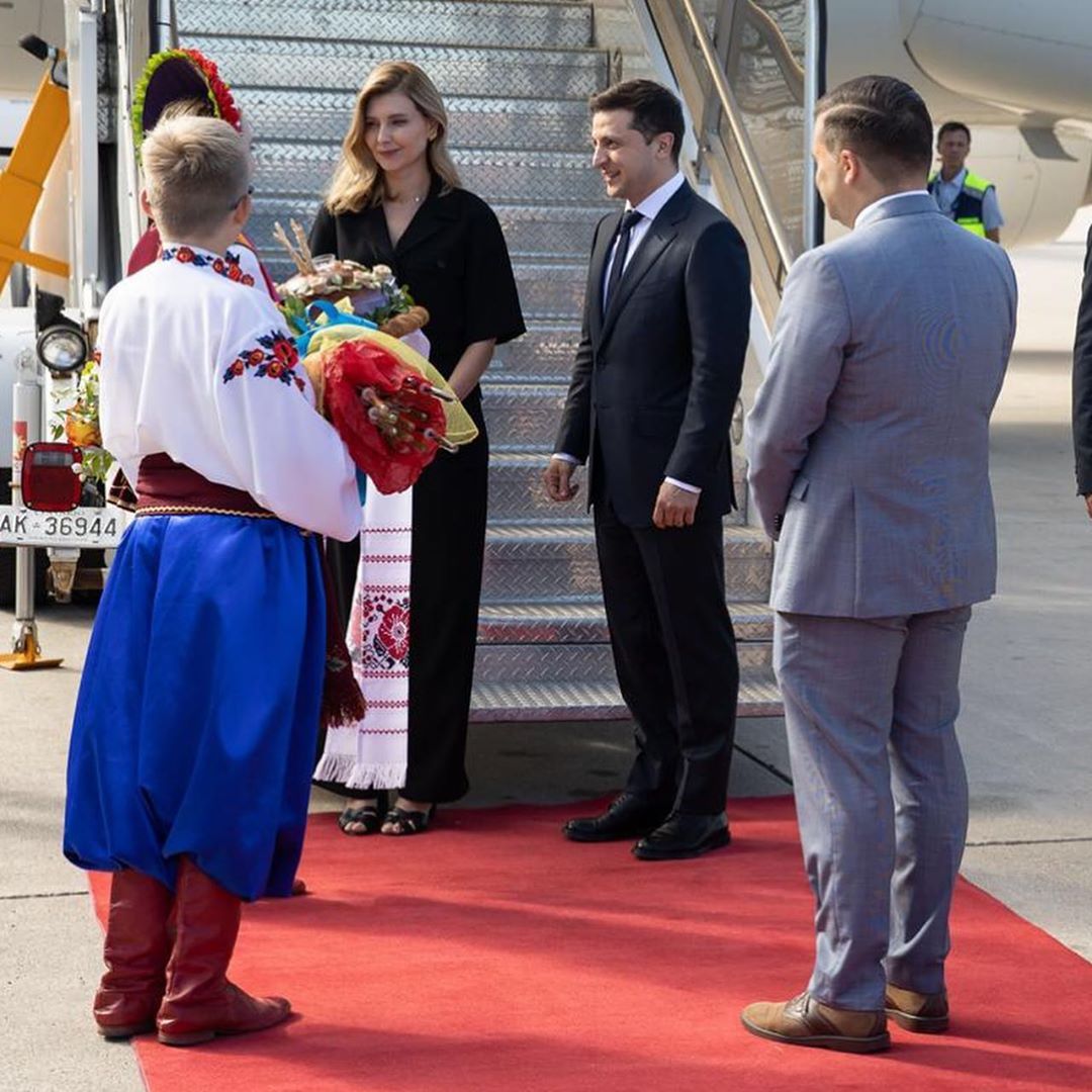 Якими образами підкорює Канаду перша леді України Олена Зеленська - фото 440267