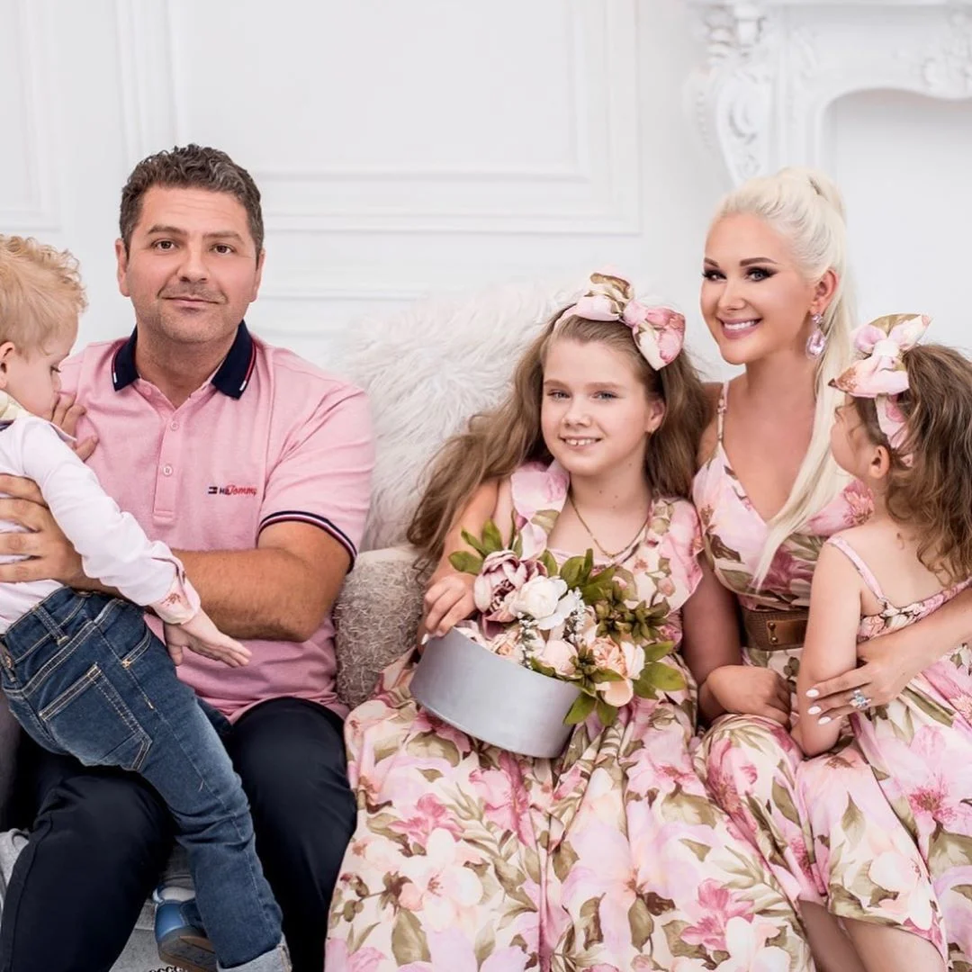 Катерина Бужинська показала зворушливі сімейні фото з чоловіком і дітьми - фото 440442