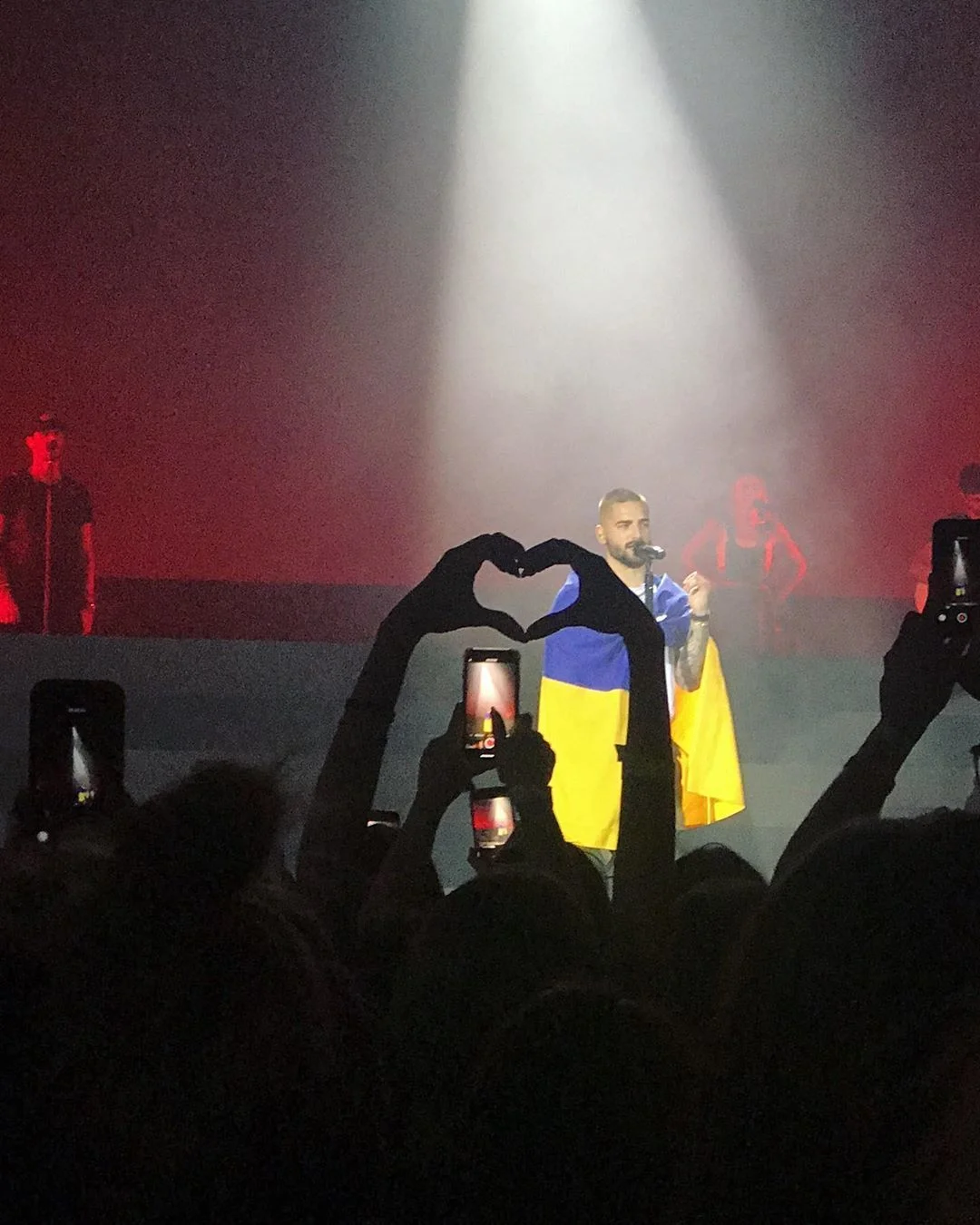 Концерт MALUMA в Києві не обійшовся без цікавих сюрпризів від колумбійського секс-символа - фото 441028
