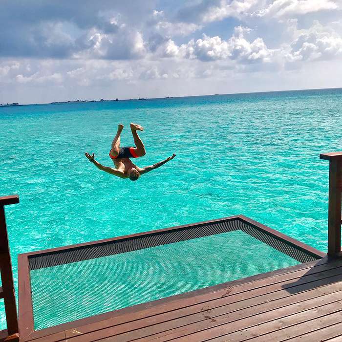 Дивовижний готель на Мальдівах пропонує провести ніч під зорями та над водами океану - фото 441920