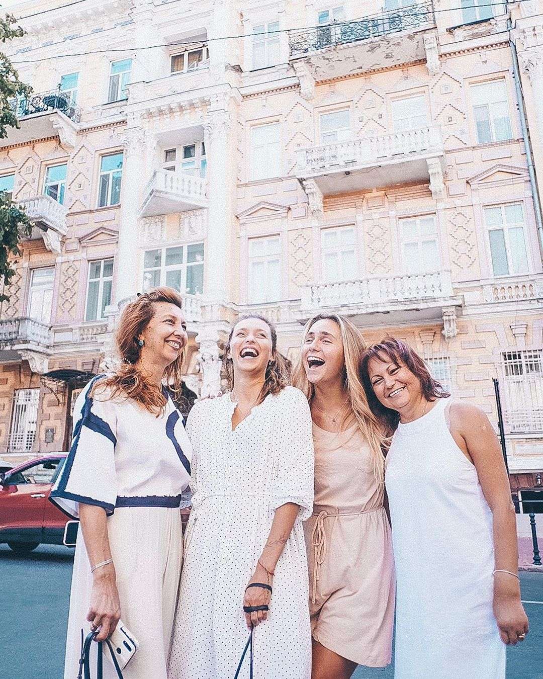 Регина Тодоренко вернулась в родную Одессу и показала, как весело провела здесь время - фото 446220