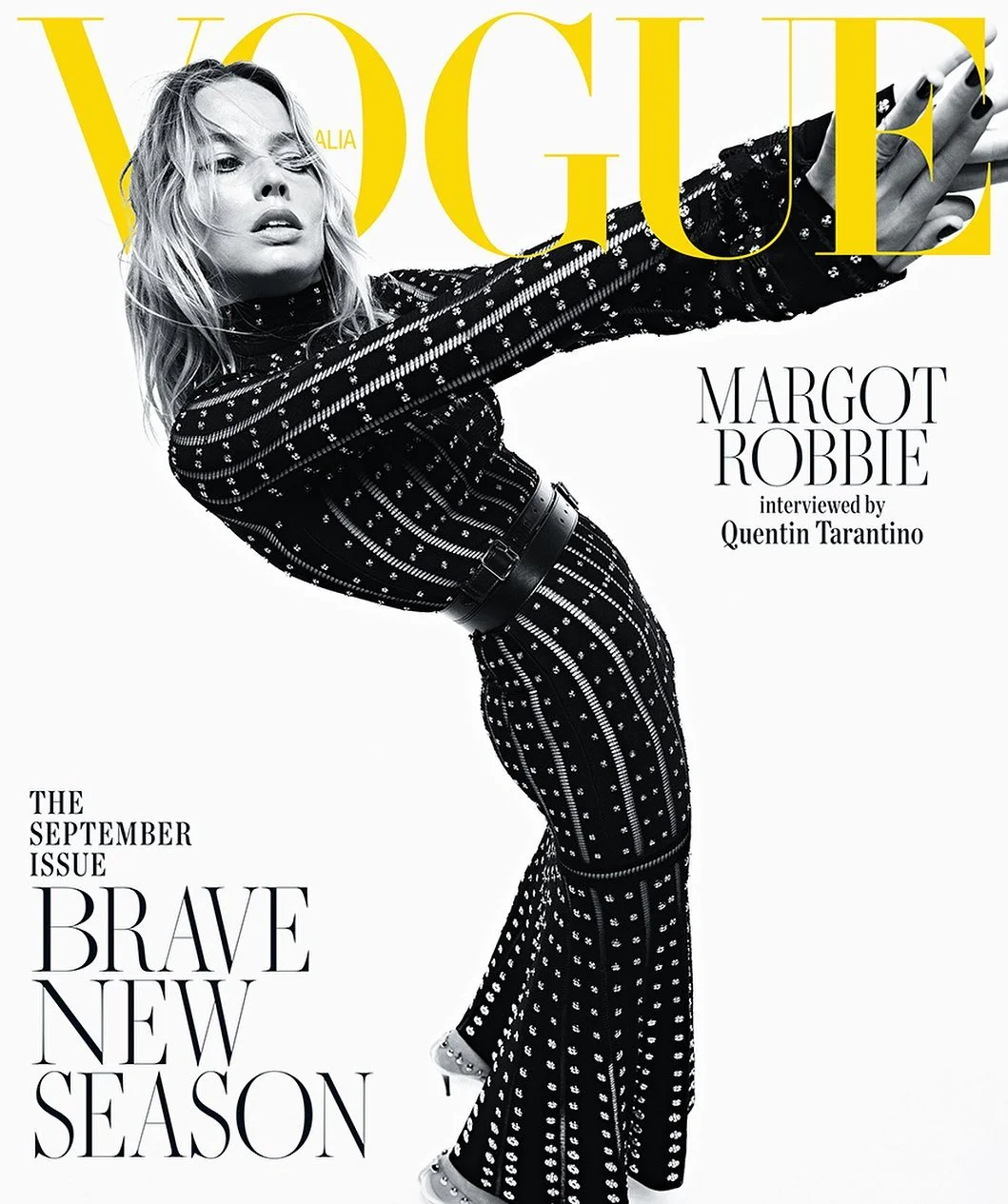 Марго Робби украсила обложку Vogue, но фанов напугал ее худощавый вид - фото 446829