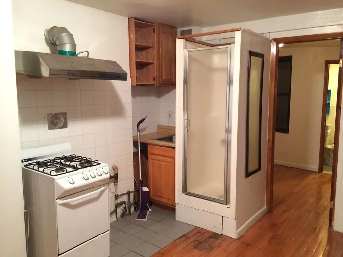 Люди поделились самыми нелепыми интерьерами кухонь, от которых хочется закрыть глаза - фото 446887