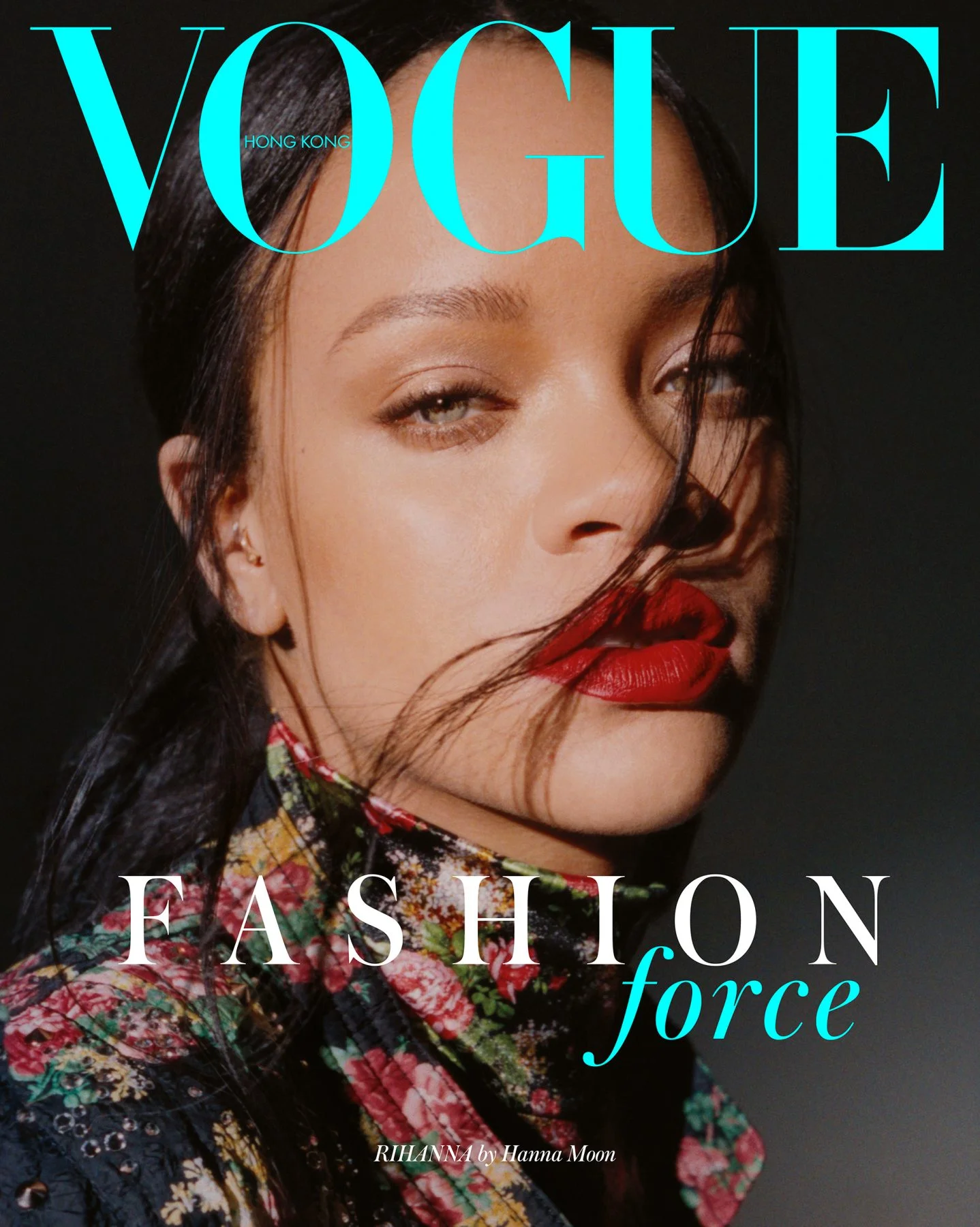 Рианна в очень женственных образах украсила обложку Vogue - фото 447897