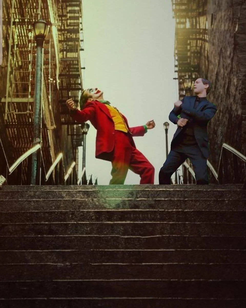 Интернет заполонили мемы о танцующеих Джокере и Человеке-пауке - фото 449118