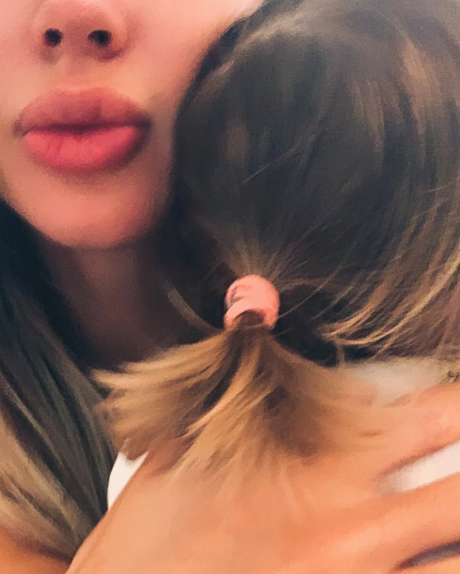 Светлана Лобода растрогала Instagram, показав, как подросла ее младшая дочь - фото 450068