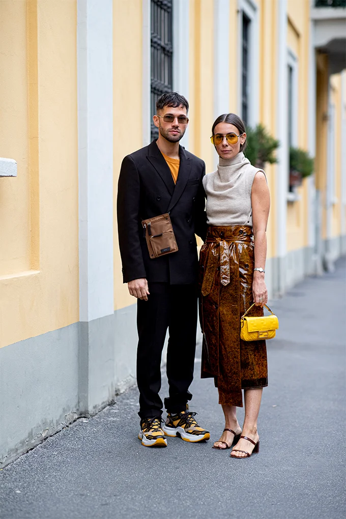 Неделя моды в Милане удивила необычным и красивым уличным стилем - фото 451415