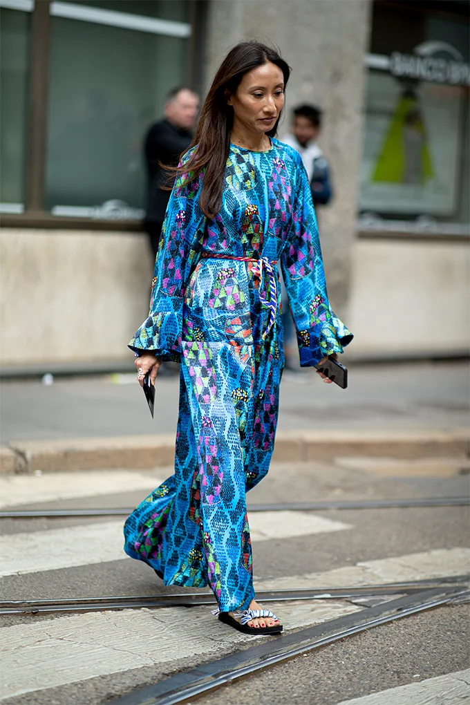 Неделя моды в Милане удивила необычным и красивым уличным стилем - фото 451436