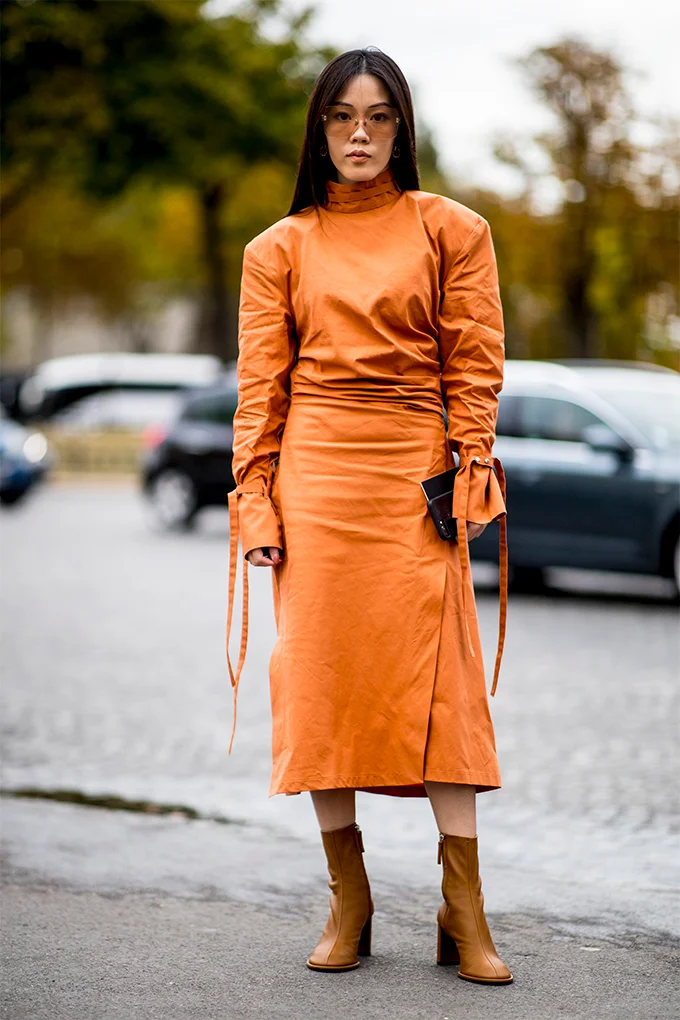 Французький шик: стильні вуличні образи на Тижні моди в Парижі - фото 452031