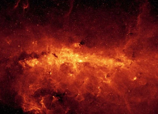 Зрелищный снимок: что находится в центре Млечного Пути - фото 454058