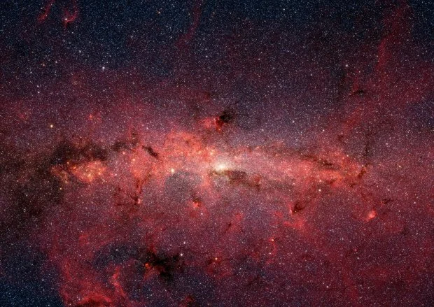 Зрелищный снимок: что находится в центре Млечного Пути - фото 454059