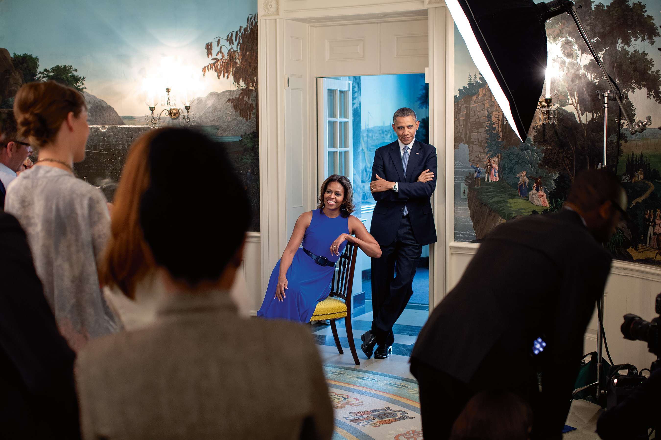 Фотограф Білого дому показав раніше невідомі фото Мішель і Барака Обами - фото 455186