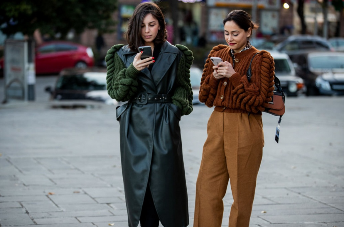 Что носят звезды street style грузинской Недели моды - фото 456754