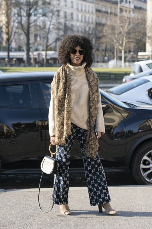 Как стильно носить шарф в этом сезоне: 30 примеров из street style - 457424 Как стильно носить шарф в этом сезоне: 30 примеров из street style - фото 457424