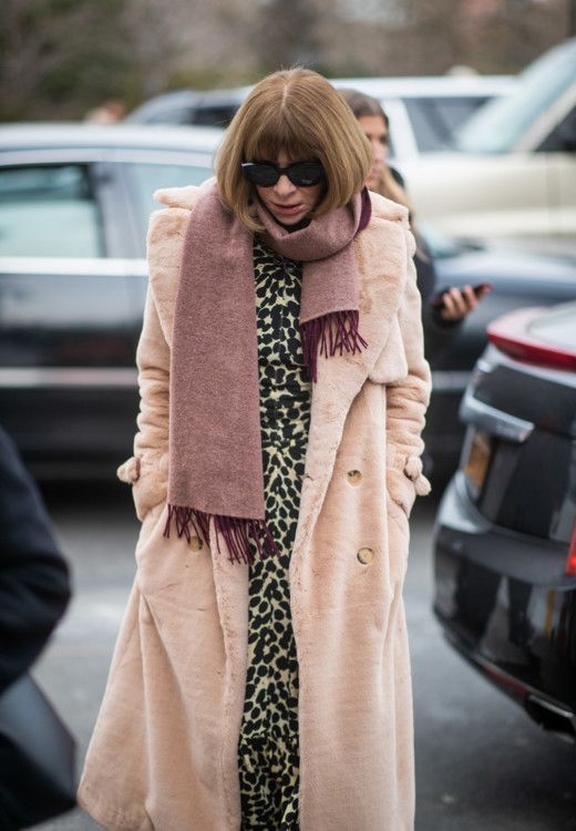 Как стильно носить шарф в этом сезоне: 30 примеров из street style - 457431 Как стильно носить шарф в этом сезоне: 30 примеров из street style - фото 457431